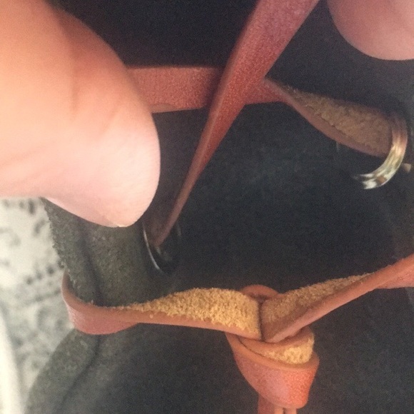 Suede hobo bag Army green Suede hobo bag crossbody grommet purse - Picture 6 of 8